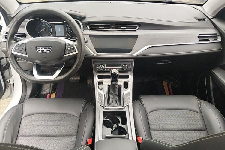 Used Geely Auto Emgrand 2021 UP 1.5L CVT Luxury Model Center Console