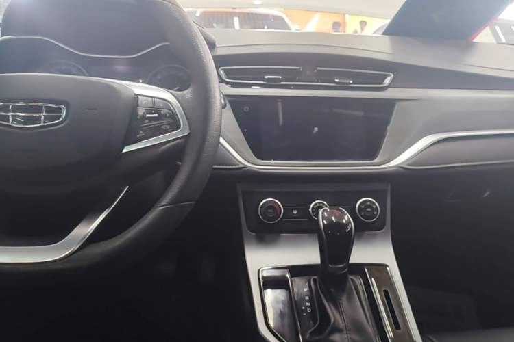 Used Geely Auto Emgrand 2021 UP 1.5L CVT Comfort Model Center Console