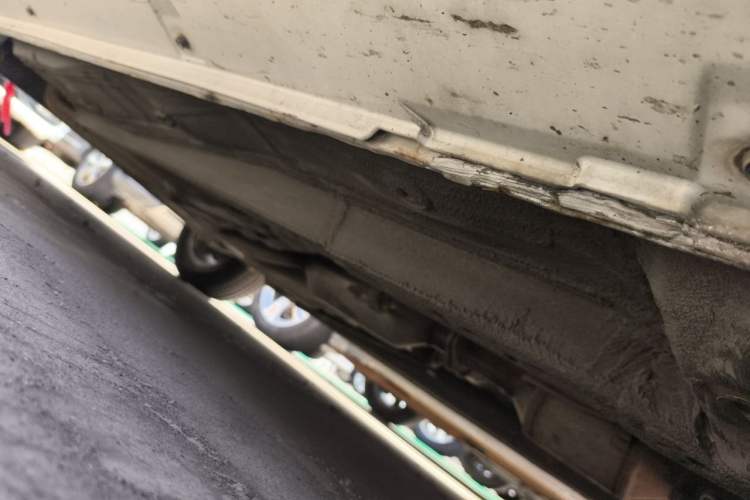 Used Geely Auto Emgrand 2021 UP 1.5L Manual Comfort Model Chassis Front Right