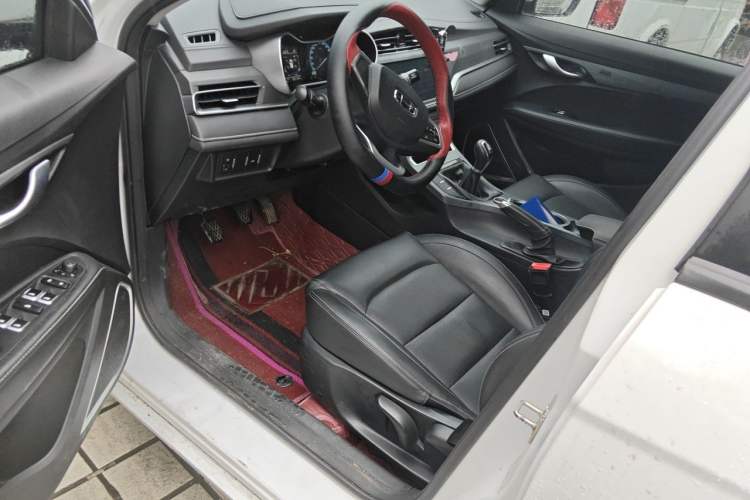 Used Geely Auto Emgrand 2021 UP 1.5L Manual Luxury Model Driver Seat
