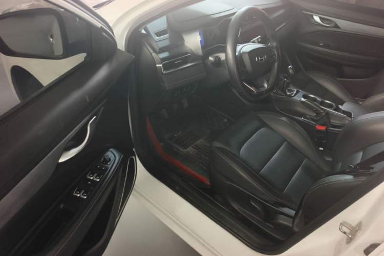 Used Geely Auto Emgrand 2021 UP 1.5L Manual Luxury Model Driver Seat