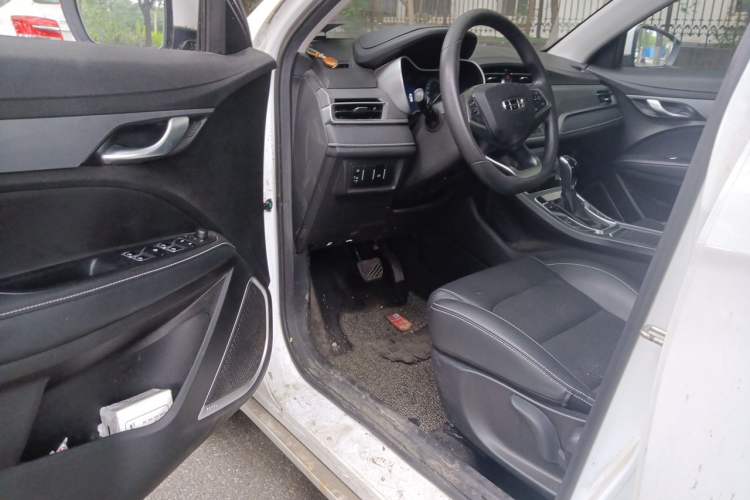 Used Geely Auto Emgrand 2021 UP 1.5L CVT Luxury Model Driver Seat