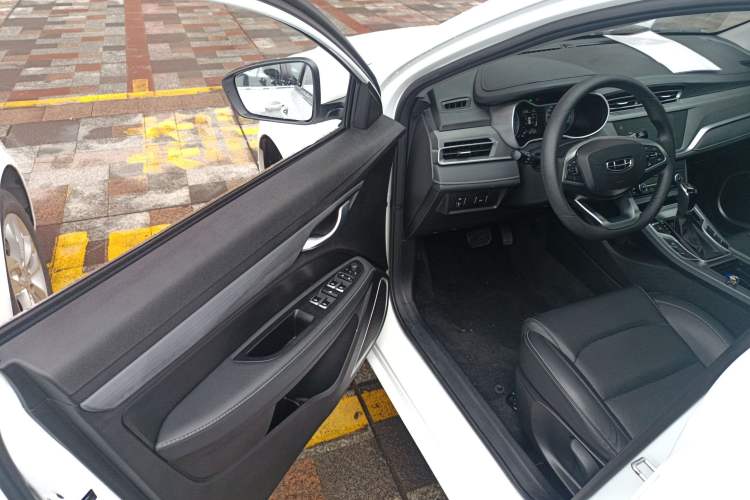 Used Geely Auto Emgrand 2021 UP 1.5L CVT Luxury Model Driver Seat