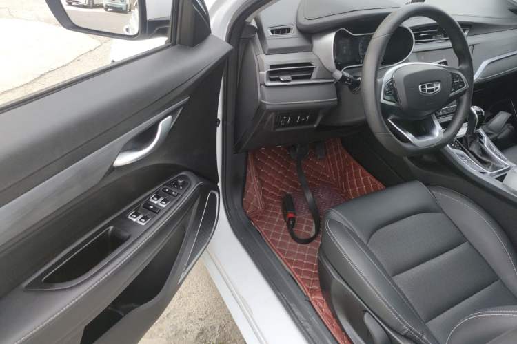 Used Geely Auto Emgrand 2021 UP 1.5L CVT Luxury Model Driver Seat