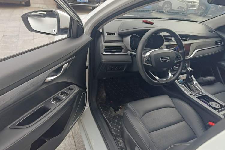 Used Geely Auto Emgrand 2021 UP 1.5L CVT Luxury Model Driver Seat
