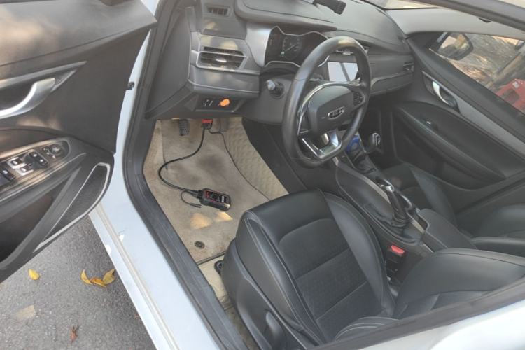 Used Geely Auto Emgrand 2021 UP 1.5L Manual Luxury Model Driver Seat