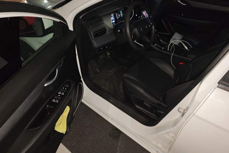 Used Geely Auto Emgrand 2021 UP 1.5L CVT Luxury Model Driver Seat