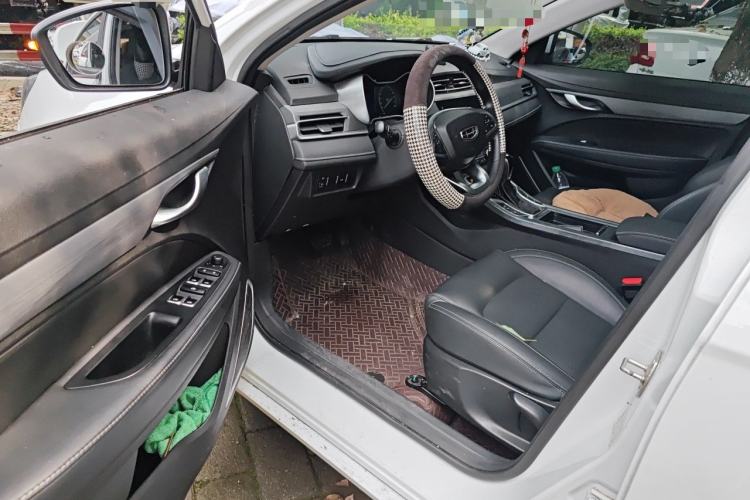 Used Geely Auto Emgrand 2021 UP 1.5L CVT Luxury Model Driver Seat