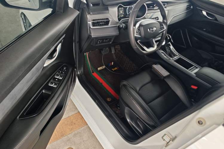 Used Geely Auto Emgrand 2021 UP 1.5L CVT Luxury Model Driver Seat