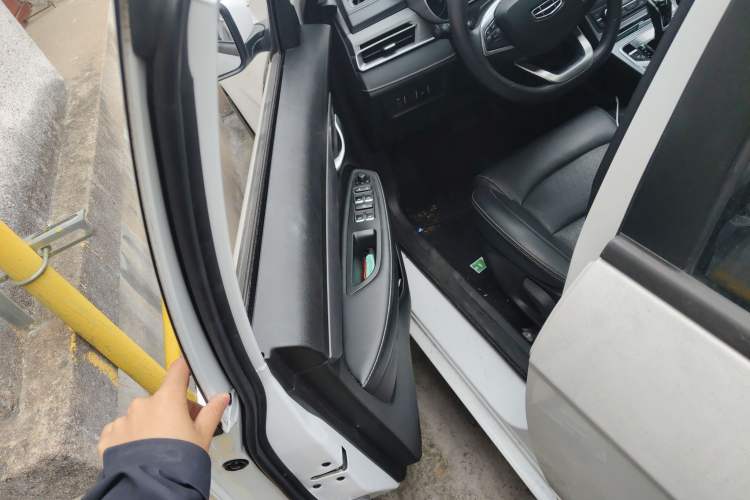 Used Geely Auto Emgrand 2021 UP 1.5L CVT Luxury Model Driver Seat