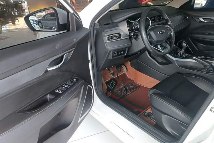 Used Geely Auto Emgrand 2021 UP 1.5L Manual Luxury Model Driver Seat