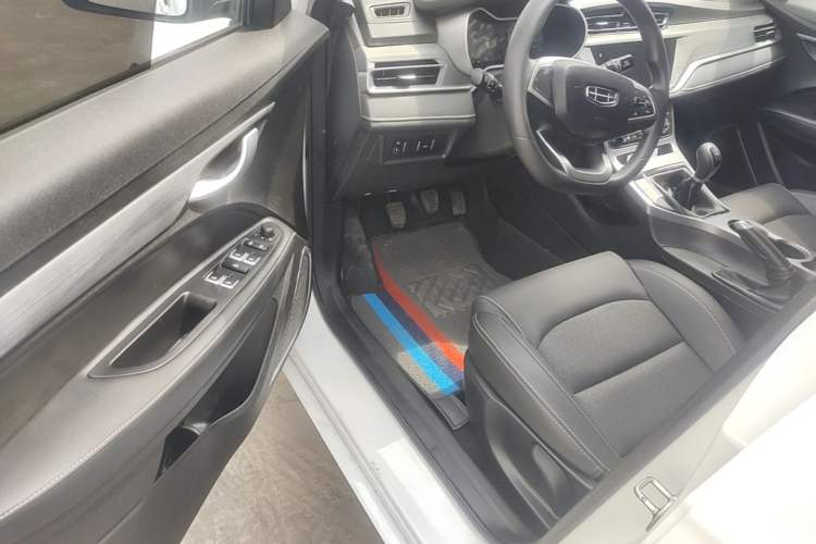 Used Geely Auto Emgrand 2021 UP 1.5L Manual Luxury Model Driver Seat