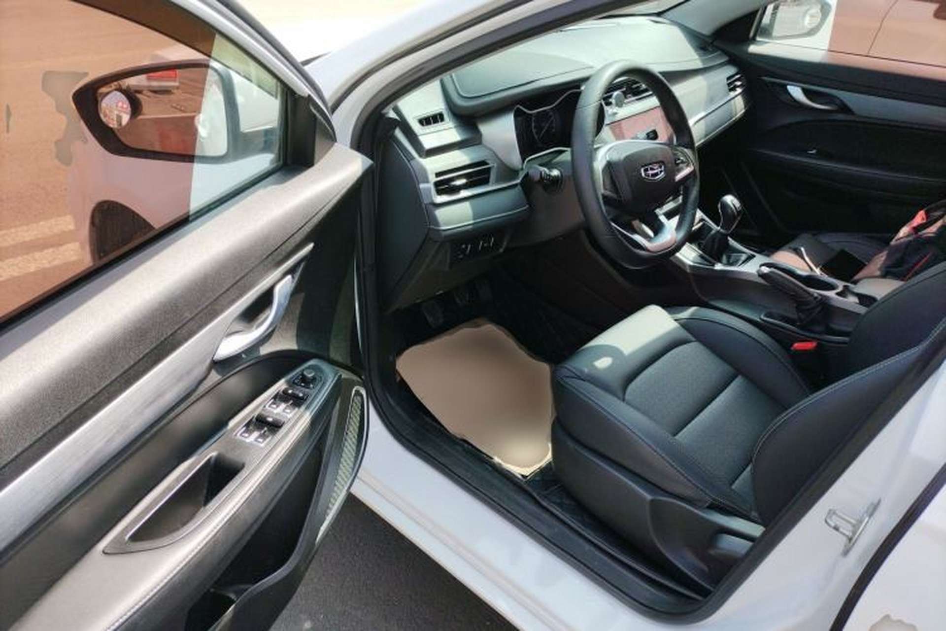 Used Geely Auto Emgrand 2021 UP 1.5L Manual Comfort Model Driver Seat