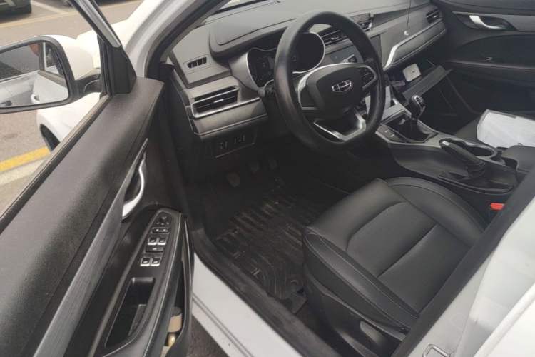 Used Geely Auto Emgrand 2021 UP 1.5L Manual Luxury Model Driver Seat