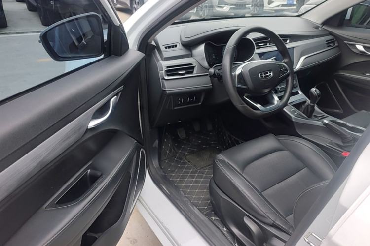 Used Geely Auto Emgrand 2021 UP 1.5L Manual Luxury Model Driver Seat