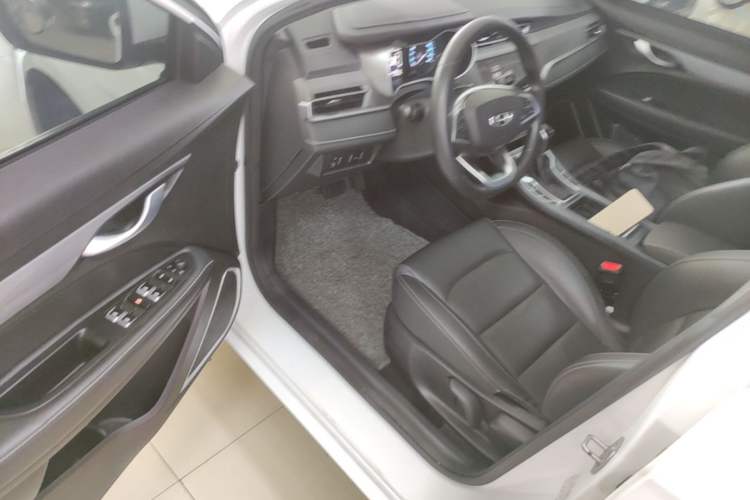 Used Geely Auto Emgrand 2021 UP 1.5L CVT Luxury Model Driver Seat