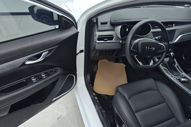 Used Geely Auto Emgrand 2021 UP 1.5L CVT Luxury Model Driver Seat