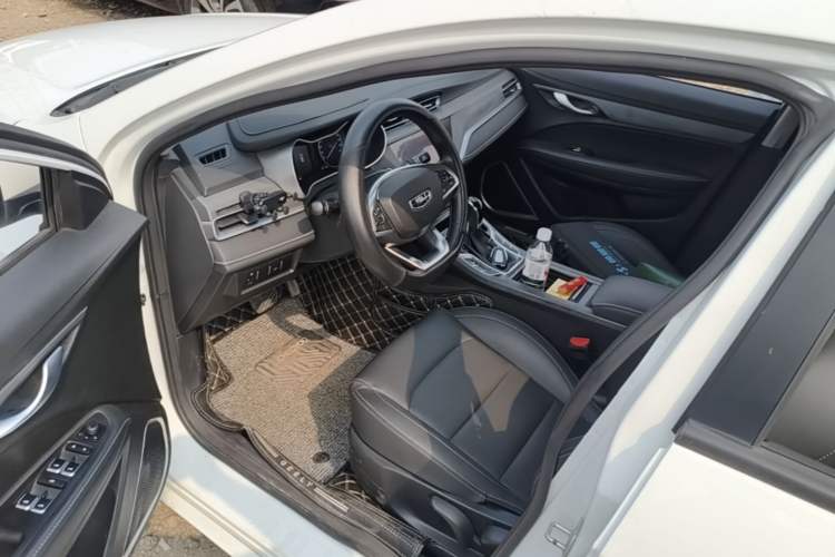 Used Geely Auto Emgrand 2021 UP 1.5L CVT Luxury Model Driver Seat