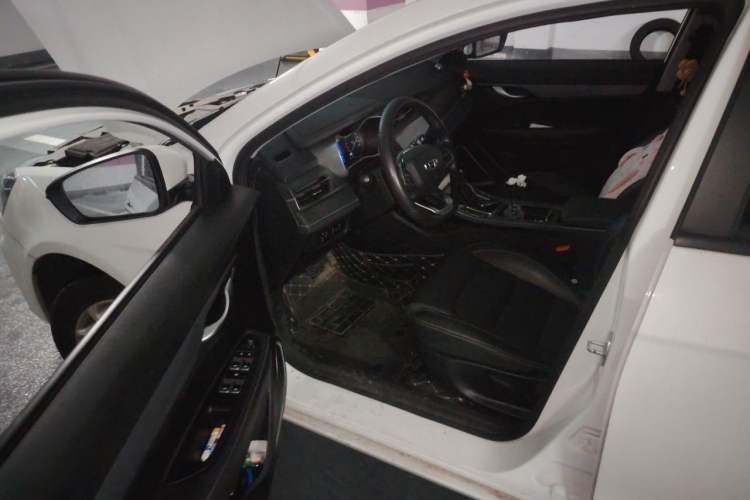 Used Geely Auto Emgrand 2021 UP 1.5L CVT Luxury Model Driver Seat