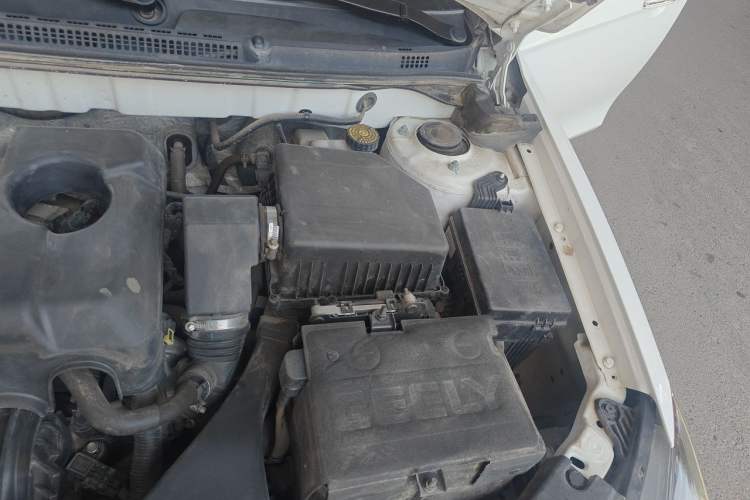 Used Geely Auto Emgrand 2021 UP 1.5L CVT Luxury Model Engine Bay Left