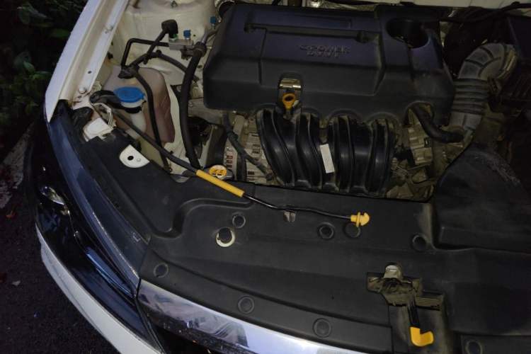 Used Geely Auto Emgrand 2021 UP 1.5L Manual Luxury Model Engine Bay Right