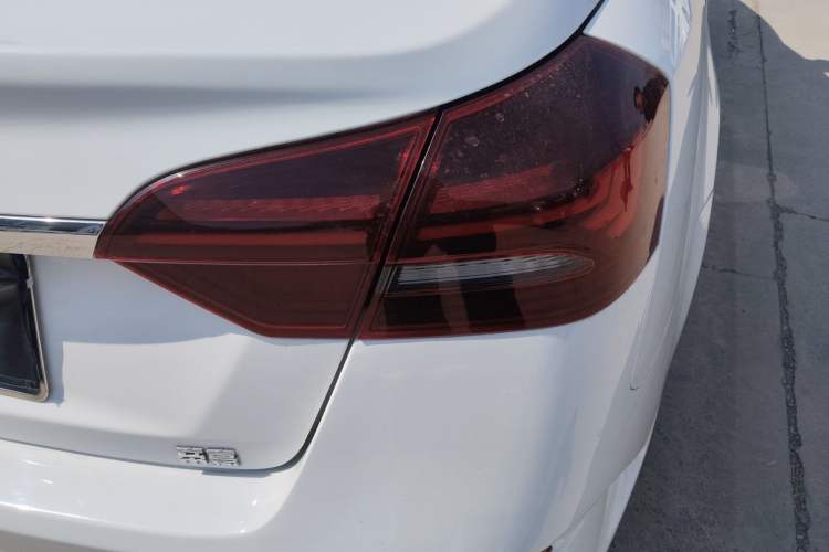 Used Geely Auto Emgrand 2021 UP 1.5L CVT Comfort Model Exterior 1