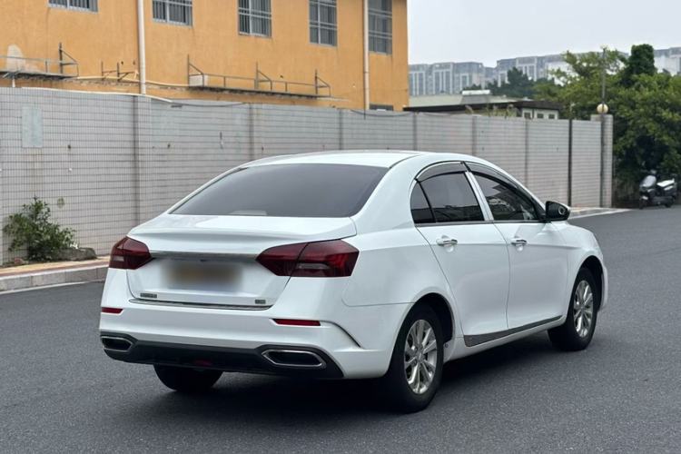 Used Geely Auto Emgrand 2021 UP 1.5L Manual Comfort Model Exterior 2