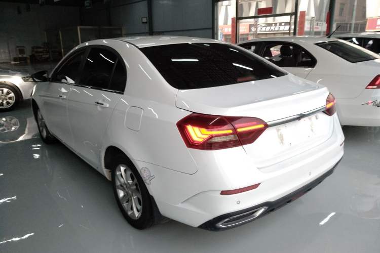 Used Geely Auto Emgrand 2021 UP 1.5L CVT Advanced Edition Exterior 2