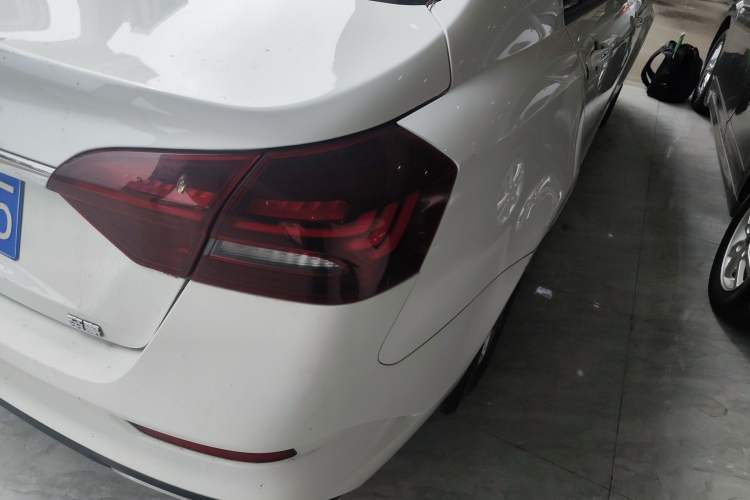 Used Geely Auto Emgrand 2021 UP 1.5L Manual Comfort Model Exterior 3