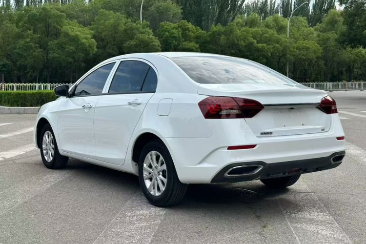 Used Geely Auto Emgrand 2021 UP 1.5L CVT Comfort Model Exterior 3