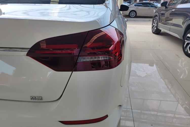 Used Geely Auto Emgrand 2021 UP 1.5L CVT Luxury Model Exterior 3