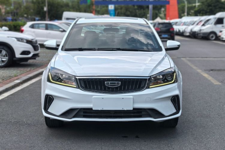 Used Geely Auto Emgrand 2021 UP 1.5L Manual Luxury Model Exterior 3
