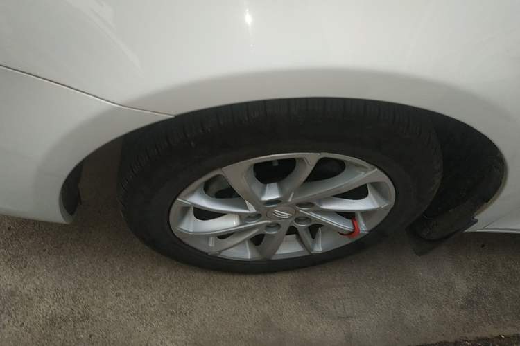 Used Geely Auto Emgrand 2021 UP 1.5L CVT Advanced Edition Exterior 4