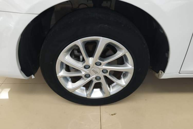 Used Geely Auto Emgrand 2021 UP 1.5L Manual Luxury Model Exterior 4