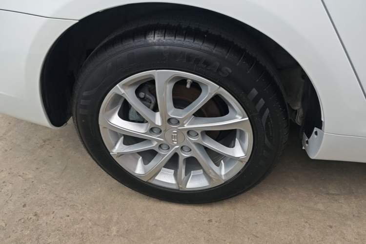 Used Geely Auto Emgrand 2021 UP 1.5L CVT Advanced Edition Exterior 5