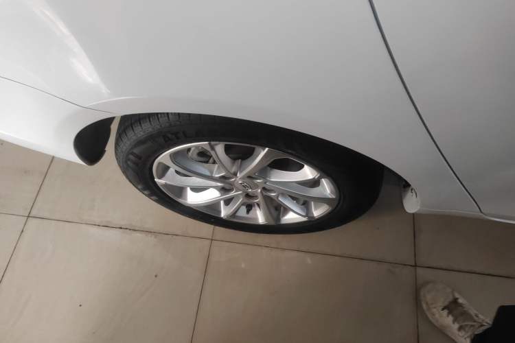 Used Geely Auto Emgrand 2021 UP 1.5L CVT Luxury Model Exterior 5