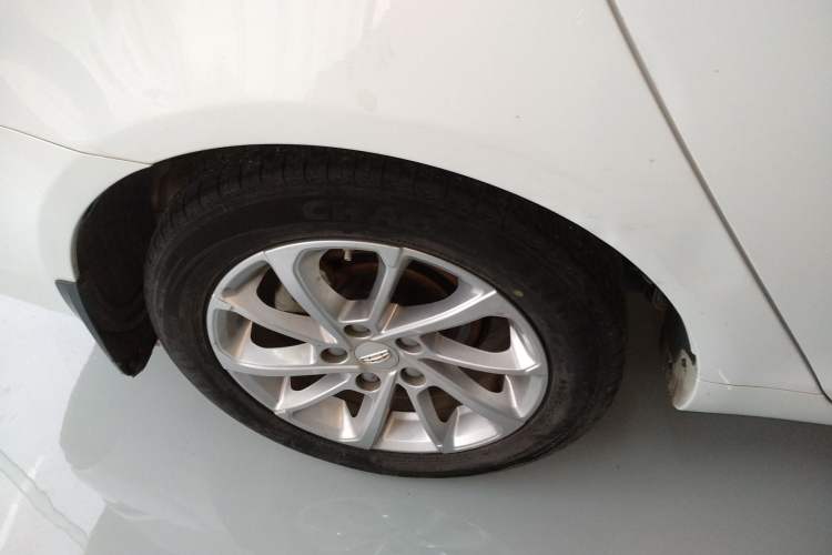 Used Geely Auto Emgrand 2021 UP 1.5L CVT Advanced Edition Exterior 5