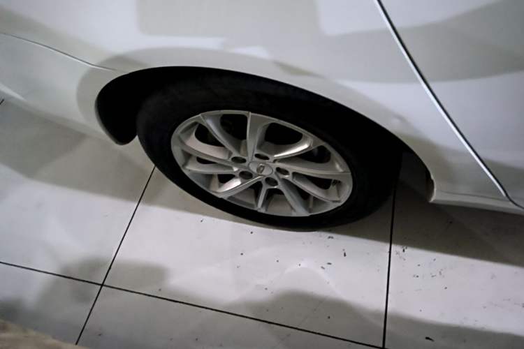 Used Geely Auto Emgrand 2021 UP 1.5L CVT Luxury Model Exterior 5