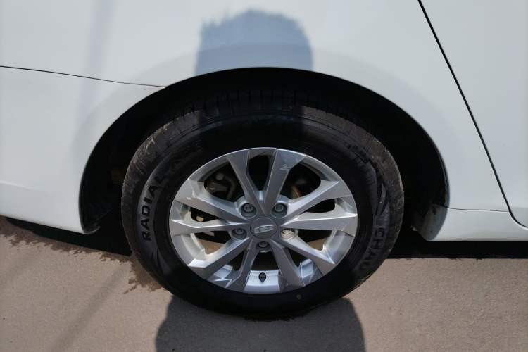 Used Geely Auto Emgrand 2021 UP 1.5L Manual Comfort Model Exterior 5