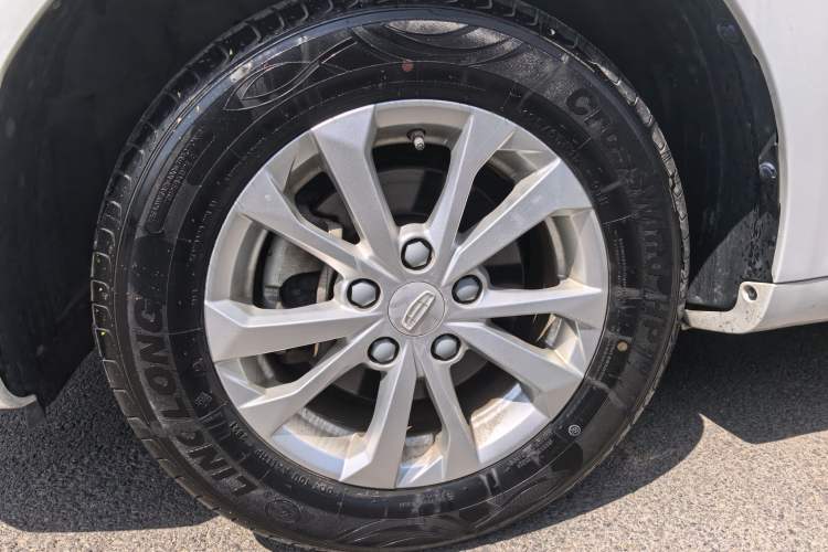 Used Geely Auto Emgrand 2021 UP 1.5L Manual Comfort Model Exterior 7