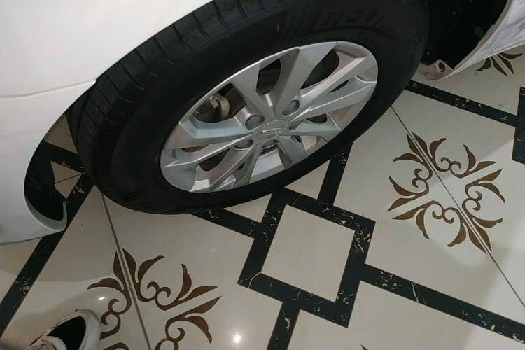 Used Geely Auto Emgrand 2021 UP 1.5L CVT Comfort Model Exterior 7