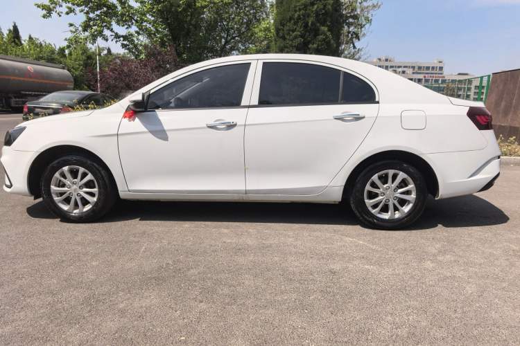 Used Geely Auto Emgrand 2021 UP 1.5L Manual Comfort Model Exterior 8
