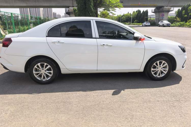 Used Geely Auto Emgrand 2021 UP 1.5L Manual Comfort Model Exterior 9