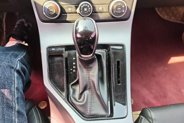 Used Geely Auto Emgrand 2021 UP 1.5L CVT Comfort Model Gear Lever
