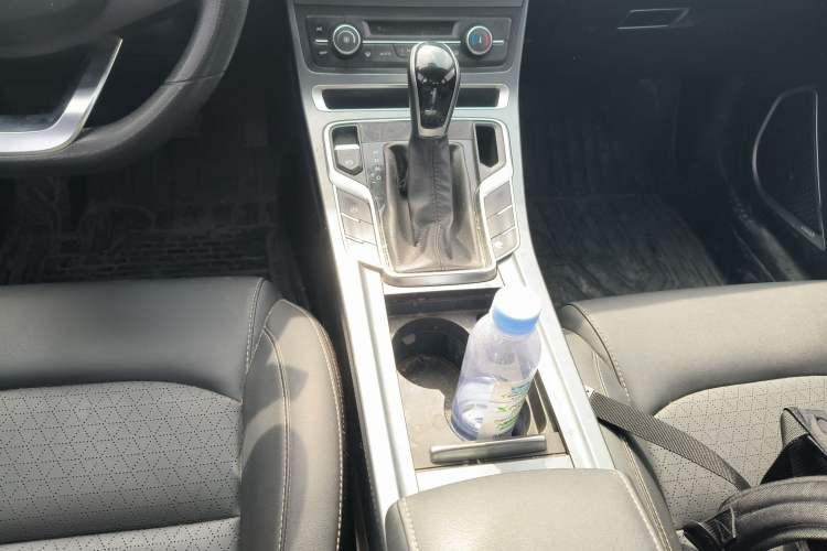 Used Geely Auto Emgrand 2021 UP 1.5L CVT Luxury Model Gear Lever