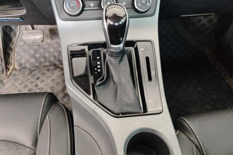 Used Geely Auto Emgrand 2021 UP 1.5L CVT Comfort Model Gear Lever