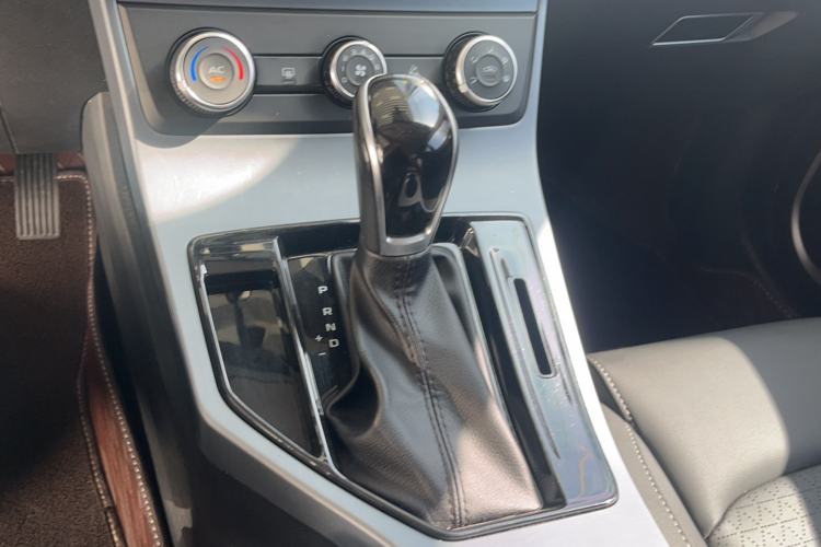 Used Geely Auto Emgrand 2021 UP 1.5L CVT Comfort Model Gear Lever