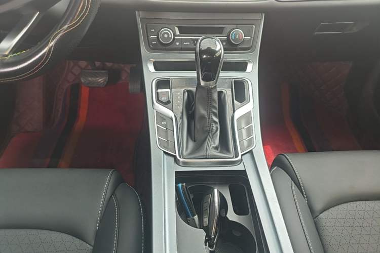 Used Geely Auto Emgrand 2021 UP 1.5L CVT Advanced Edition Gear Lever