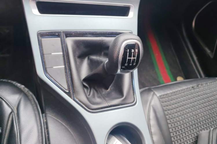 Used Geely Auto Emgrand 2021 UP 1.5L Manual Comfort Model Gear Lever