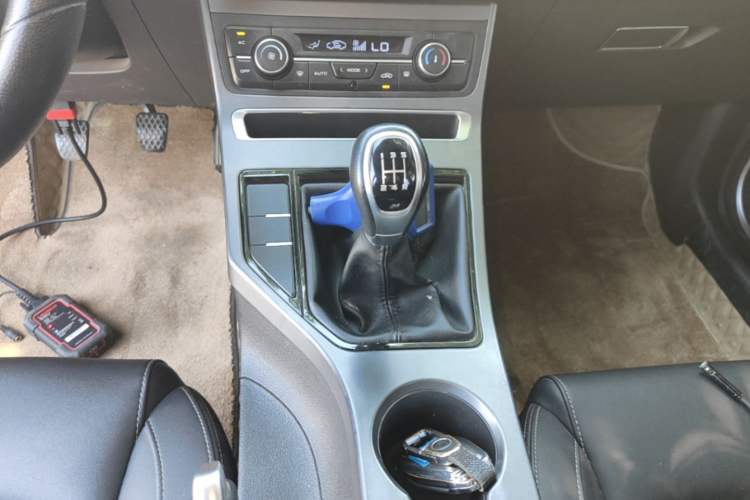 Used Geely Auto Emgrand 2021 UP 1.5L Manual Luxury Model Gear Lever